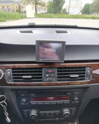 BMW Seria 3 cena 25700 przebieg: 225000, rok produkcji 2009 z Łódź małe 137